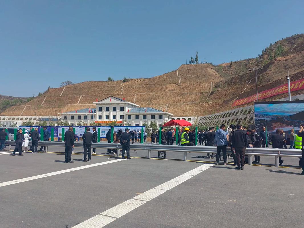 隰县火车站不通车原因及铁路建设情况，还有许月华事迹